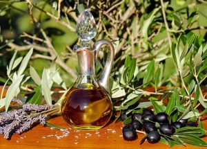 Role of Olive Oil in Mediterranean Diet